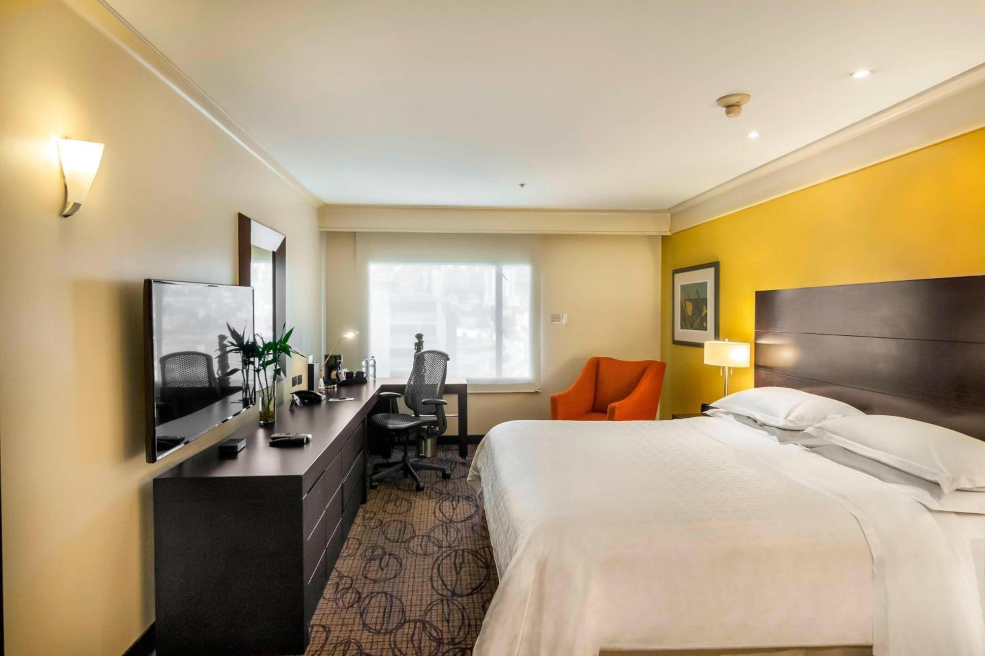 Sheraton Hotel 5*